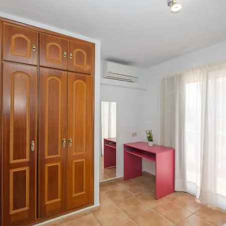 Casa Esther Βίλα *